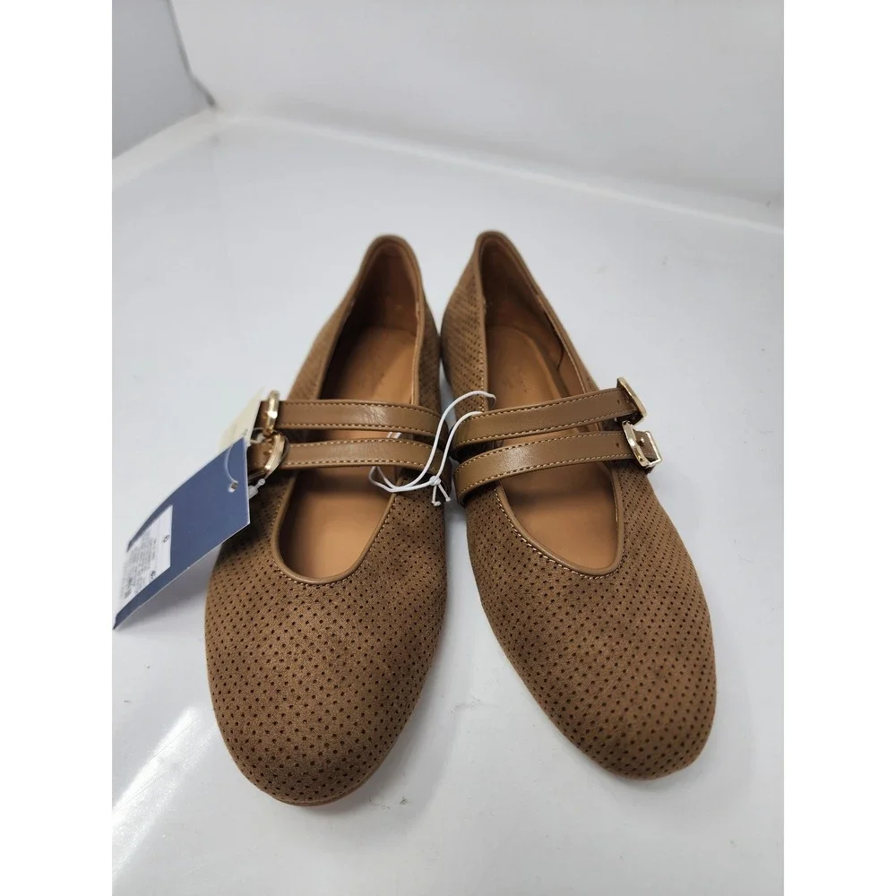 Universal Thread Womens Mary Jane Flats Brown Faux Suede Casual Size 6